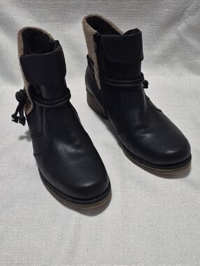 Rieker Black Leather Ankle Boots with Gray Wool Collar Women's Size 40
